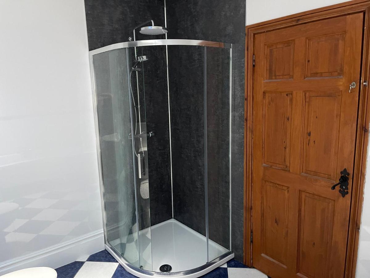 Ballinderry Station Cottage - Luxury Stay. Лисберн Экстерьер фото